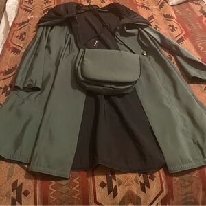 MYCRA PAC Reversible Rain Jacket with carry purse. EUC